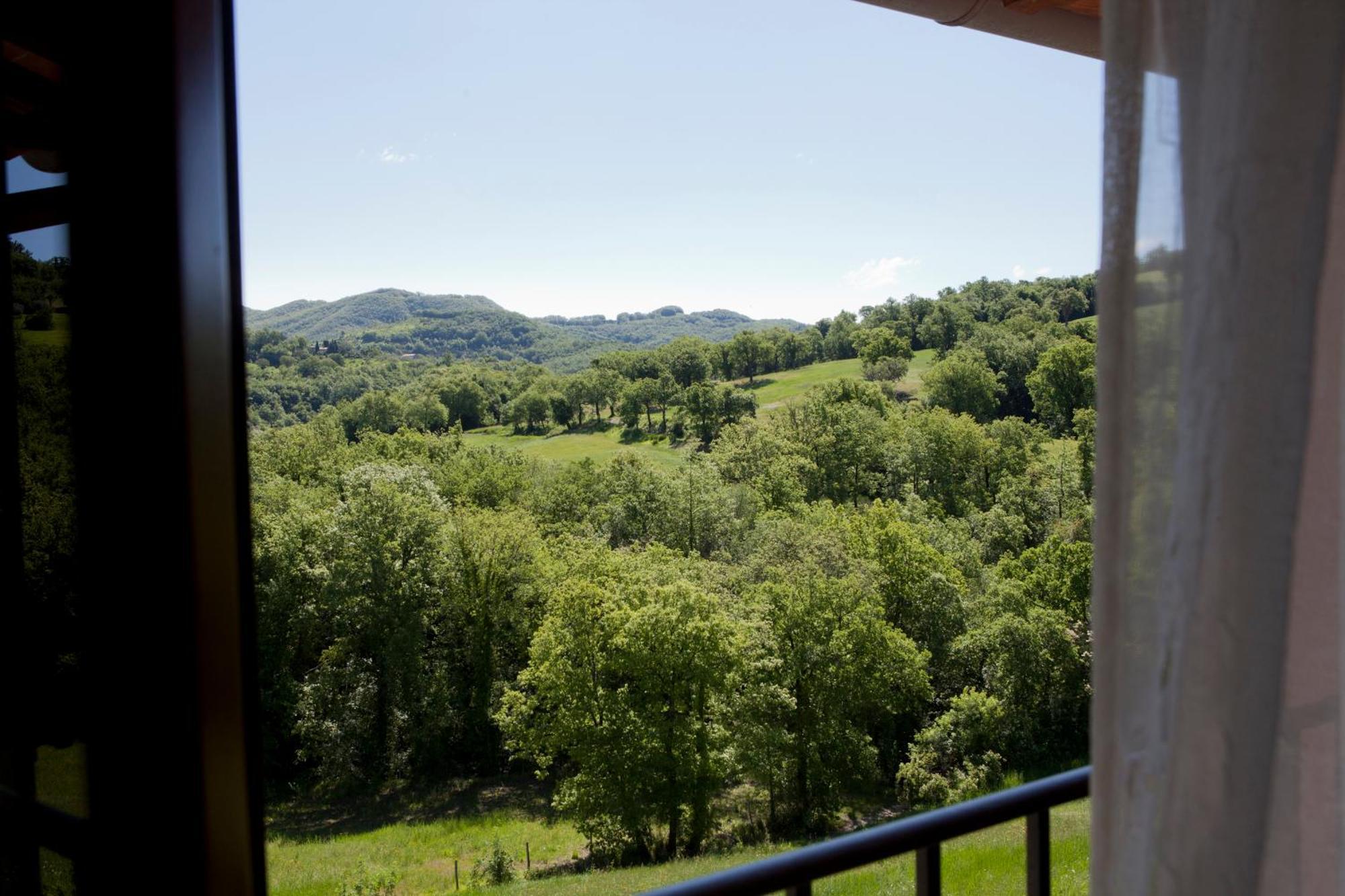 Вілла Relais Parco Del Subasio Piano Delle Pieve Екстер'єр фото