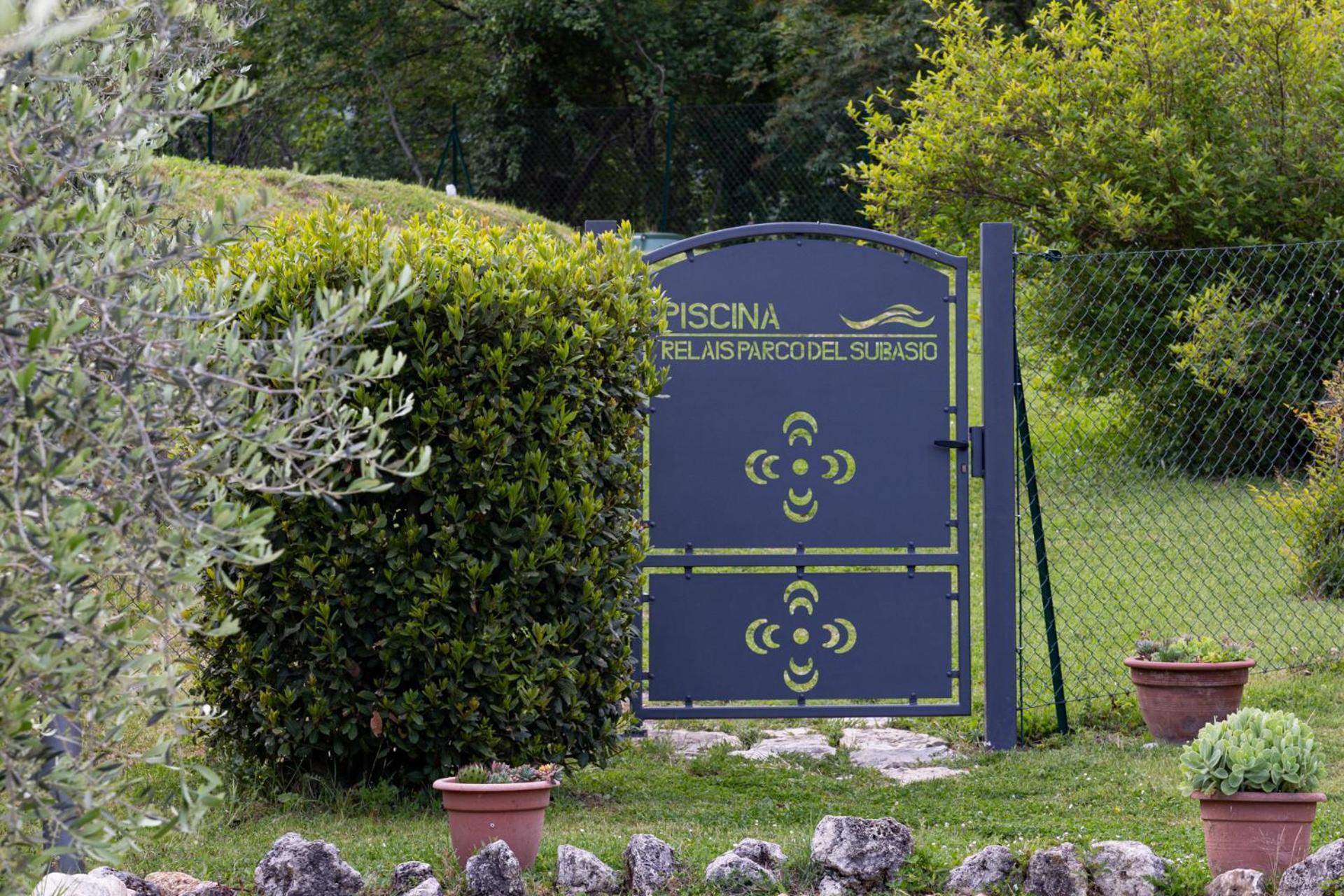 Вілла Relais Parco Del Subasio Piano Delle Pieve Екстер'єр фото