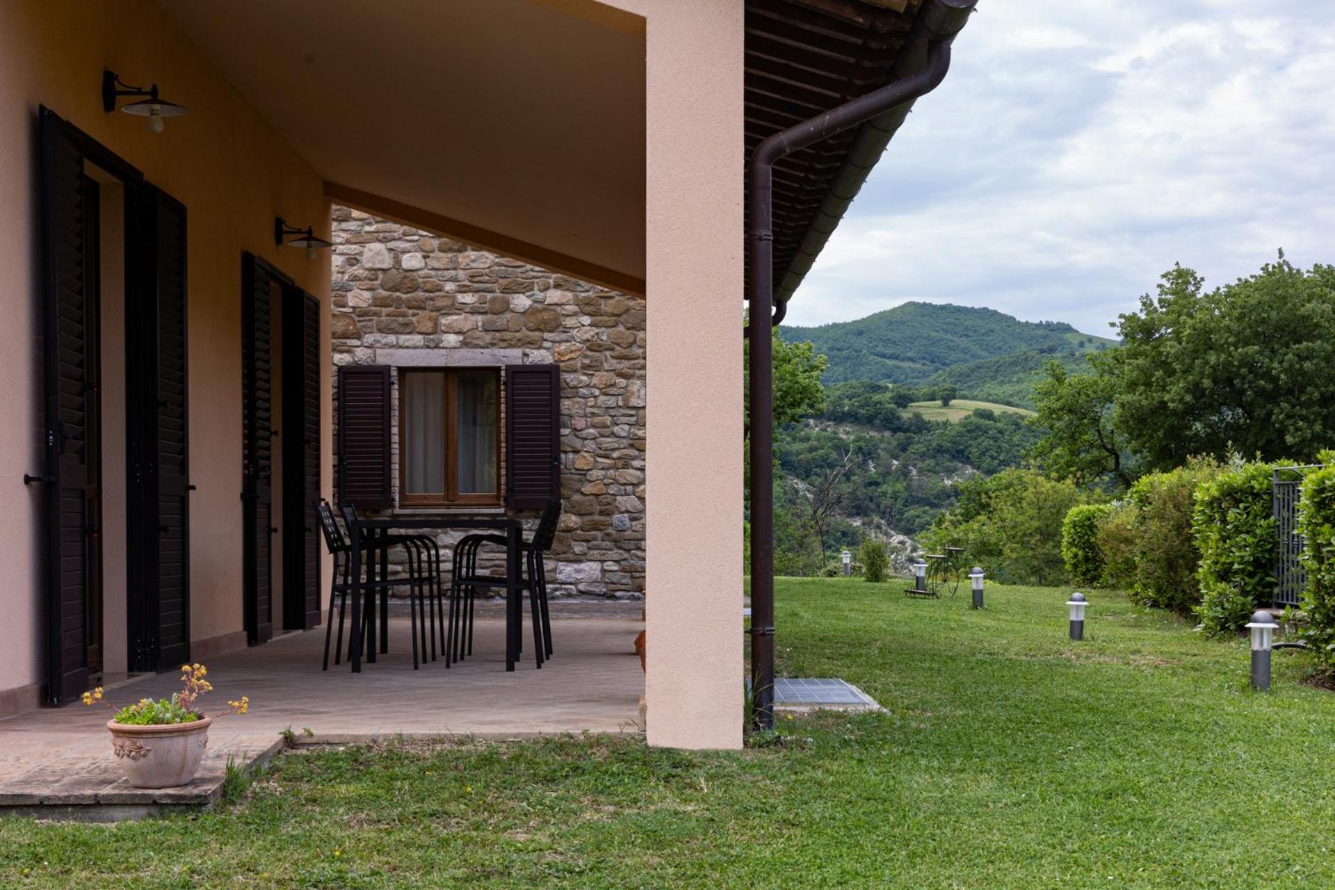 Вілла Relais Parco Del Subasio Piano Delle Pieve Екстер'єр фото
